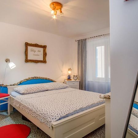 Apartments Kastel ヴェリ・ロシニュ エクステリア 写真
